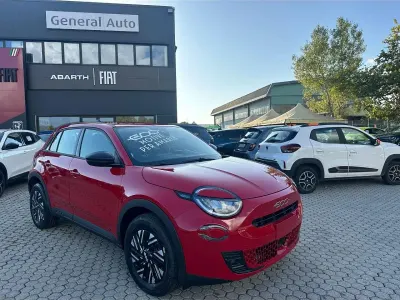 Usata Fiat 600 Pop 145 CV (106 kW) 2025 Rosso SUV