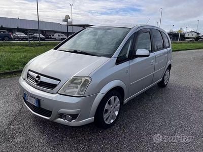 Usata Opel Meriva Cosmo 74 CV (54 kW) 2007 Grigio Monovolume