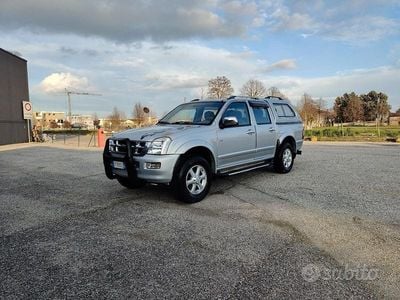 Usata Isuzu D-Max 131 CV (96 kW) 2007 Grigio Pick-up