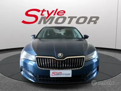 Usata Skoda Superb Executive 122 CV (89 kW) 2021 Bluazzurro Station wagon