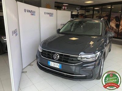 Usata VW Tiguan Life 150 CV (110 kW) 2020 Grigio SUV