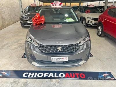 Usata Peugeot 3008 Allure 131 CV (96 kW) 2022 Grigio SUV