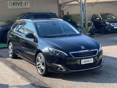 Usata Peugeot 308 SW Allure 120 CV (88 kW) 2016 Nero Station wagon