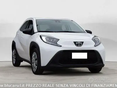Usata Toyota Aygo X Active 72 CV (52 kW) 2022 Bianco SUV