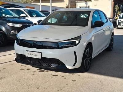 Usata Opel Corsa 100 CV (73 kW) 2025 Bianco Berlina