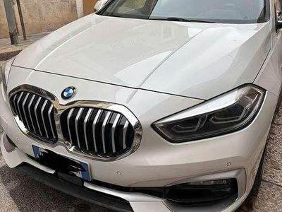 Usata BMW 118 Luxury Line 136 CV (100 kW) 2019 Bianco Utilitaria