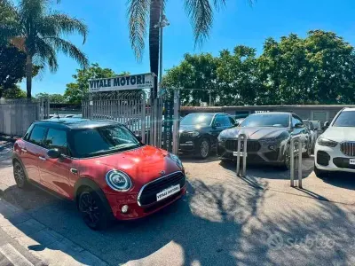 Usata Mini Cooper Hype 95 CV (69 kW) 2018 Arancione Utilitaria