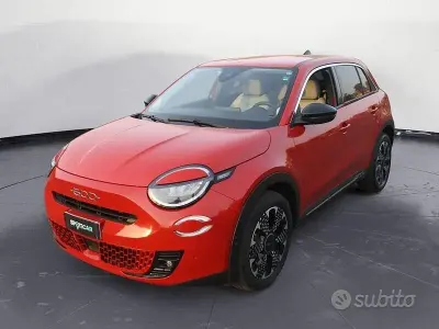Usata Fiat 600 La Prima 100 CV (73 kW) 2025 Rosso SUV