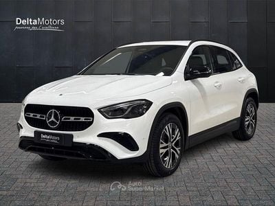 Nuova Mercedes GLA200 150 CV (110 kW) 2026 Bianco SUV