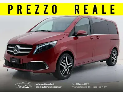 Usata Mercedes V300 Premium 239 CV (175 kW) 2024 Hyacinth red Monovolume