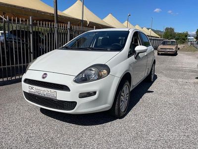 Usata Fiat Grande Punto 82 CV (60 kW) 2012 Bianco Utilitaria
