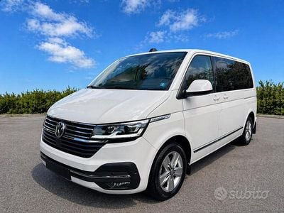 Usata VW Caravelle 150 CV (110 kW) 2021 Bianco Furgone