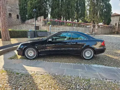Usata Mercedes CLK220 Avantgarde 150 CV (110 kW) 2006 Nero Coupé