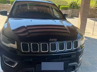 Usata Jeep Compass Opening Edition 140 CV (102 kW) 2017 Nero SUV