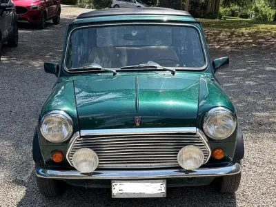 Usata Rover Mini 61 CV (44 kW) 1993 Verde Berlina
