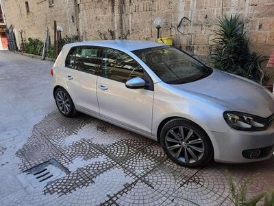 Usata VW Golf VII Highline 105 CV (77 kW) 2012 Berlina