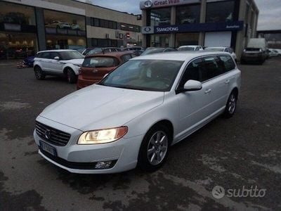 Usata Volvo V70 Business Edition 120 CV (88 kW) 2015 Bianco Station wagon