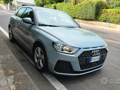 Usata Audi A1 110 CV (80 kW) 2022 Grigio SUV