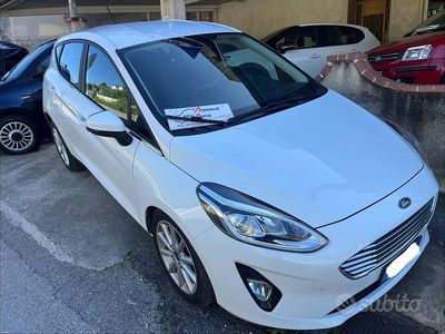 Occasion Ford Fiesta Titanium 85 ch (62 kW) 2018 Blanc Citadine