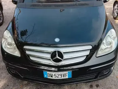 Usata Mercedes B180 Chrome 109 CV (80 kW) 2008 Nero Monovolume