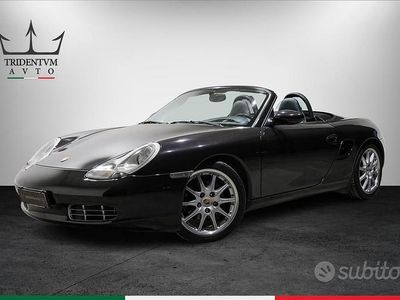 Second-hand Porsche Boxster 228 CP (167 kW) 2002 Negru Cabrio
