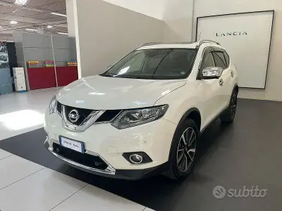 Usata Nissan X-Trail N-Vision 131 CV (96 kW) 2017 Bianco SUV