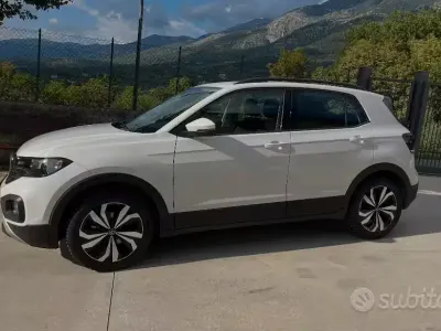 Usata VW T-Cross Style 95 CV (69 kW) 2021 Bianco SUV