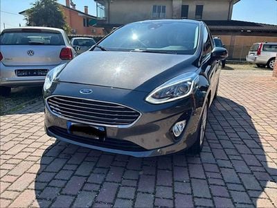 Usata Ford Fiesta Business Edition 86 CV (63 kW) 2019 Grigio Utilitaria