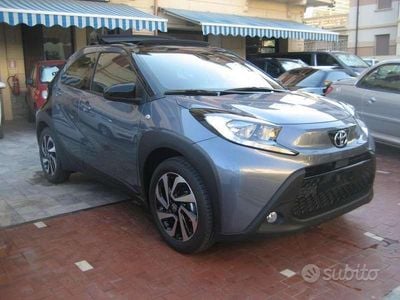 Usata Toyota Aygo X Trend 72 CV (52 kW) 2024 Blu SUV
