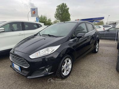 Usata Ford Fiesta Titanium 95 CV (69 kW) 2016 Blu/azzurro Berlina