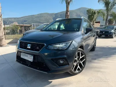 Usata Seat Arona FR 90 CV (66 kW) 2020 Grigio SUV