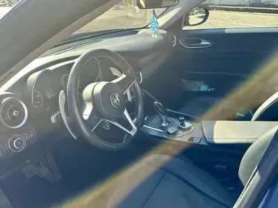 Usata Alfa Romeo Giulia Super 150 CV (110 kW) 2017 Berlina