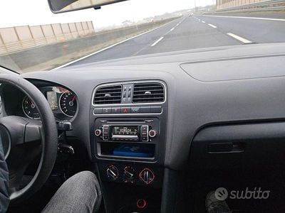 Usata VW Polo Comfortline 70 CV (51 kW) 2009 Grigio Berlina