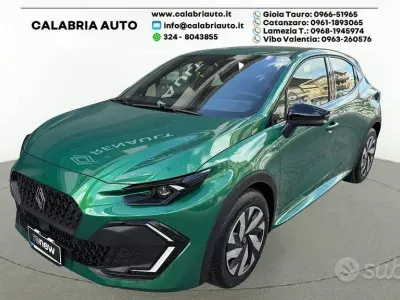 Nuova Renault Clio V Evolution 114 CV (83 kW) 2026 Verde