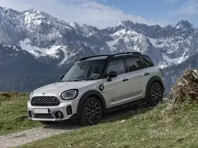 Usata Mini Cooper Countryman Business 125 CV (91 kW) 2021 Grigio SUV