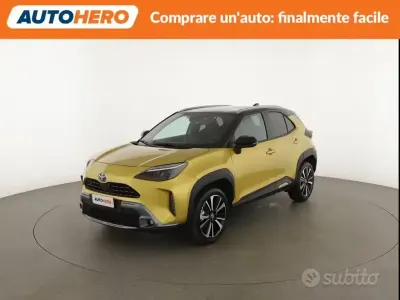Usata Toyota Yaris Cross Edition 92 CV (67 kW) 2021 Oro SUV