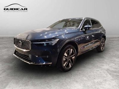 Nuova Volvo XC60 Plus 349 CV (256 kW) 2026 Denim blue SUV