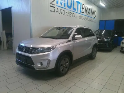 Usata Suzuki Vitara Cool 129 CV (94 kW) 2024 Argento metallizzato SUV