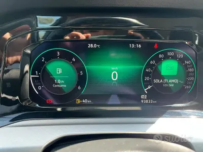 Usata VW Golf VIII Life 116 CV (85 kW) 2021 Nero Utilitaria