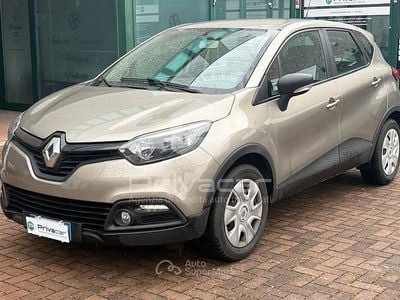 Occasion Renault Captur 90 ch (66 kW) 2014 Gris SUV