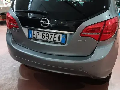 Usata Opel Meriva 120 CV (88 kW) 2012 Monovolume