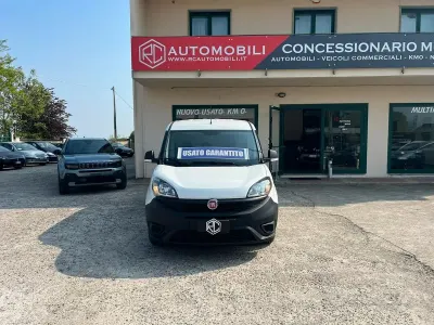 Usata Fiat Doblò Lounge 95 CV (69 kW) 2020 Bianco Monovolume
