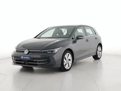 Usata VW Golf VIII Style 150 CV (110 kW) 2025 Grigio Berlina