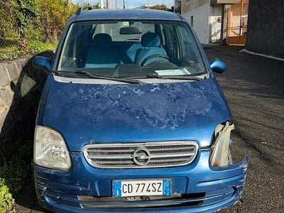 Usata Opel Agila 75 CV (55 kW) 2002 Blu Monovolume