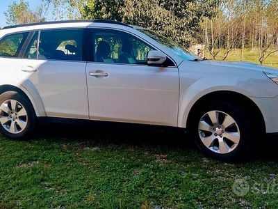 Usado Subaru Outback 150 CV (110 kW) 2011 Blanco SUV
