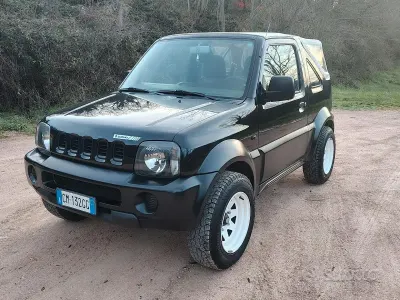 Usata Suzuki Jimny 80 CV (58 kW) 2004 Nero SUV