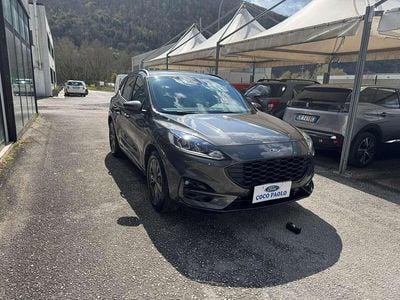 Usata Ford Kuga ST-Line 152 CV (111 kW) 2022 Grigio SUV