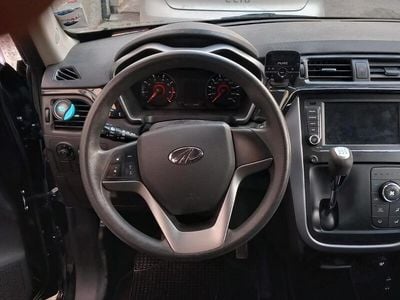 Mahindra KUV100