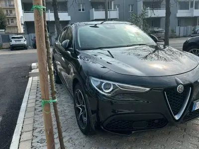 Usata Alfa Romeo Stelvio 190 CV (139 kW) 2019 Nero SUV