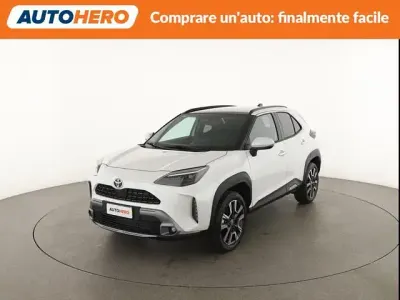 Nuova Toyota Yaris Cross Lounge 131 CV (96 kW) 2026 Bianco SUV